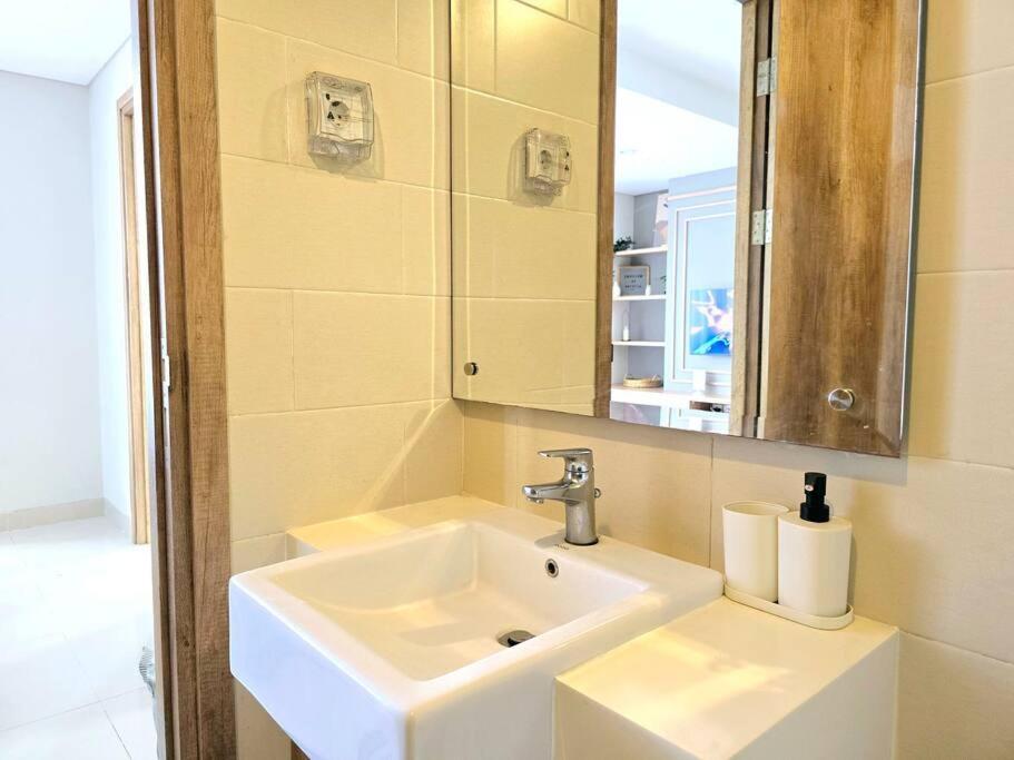 Pejaten Park 2 Bedroom Alistan With Pool, Washer And Netflix